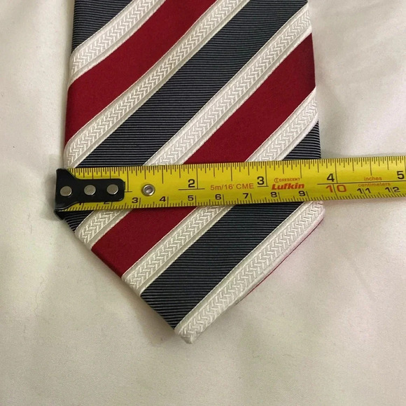 Donald Trump 100%  silk greyish green and red tie - Picture 7 of 7